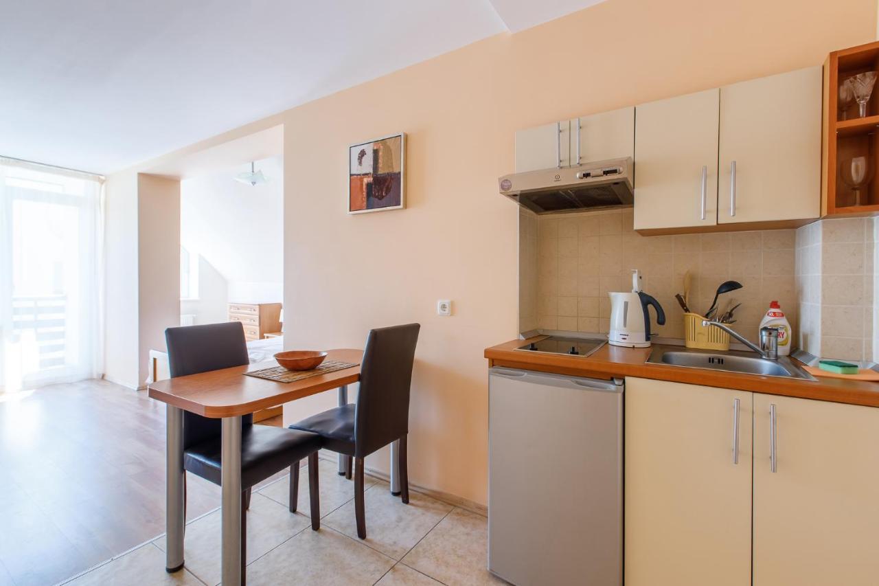 Viesbutis Prie Fontano Hotel Palanga Ngoại thất bức ảnh